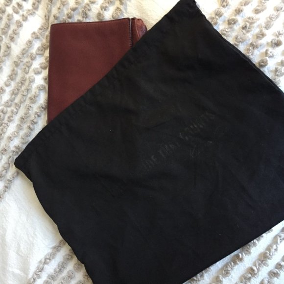 NWOT Kenneth Cole "Mercer Street Clutch" - Picture 6 of 8